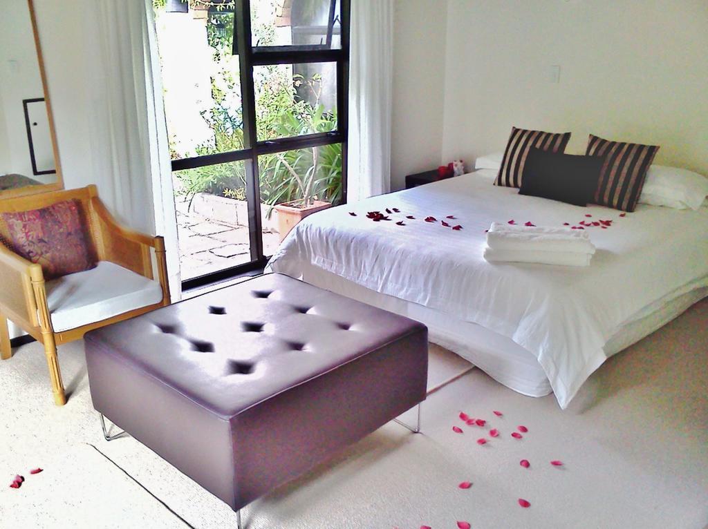 Waters Edge B&B Каитаиа Номер фото